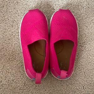 Kids Toms slip ons- 7
